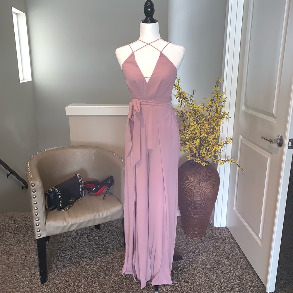 🌷Elegant Flowy Jumpsuit🌷